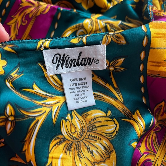 Vanessa Green & Gold Caftan by  Winlar - Picture 6 of 7